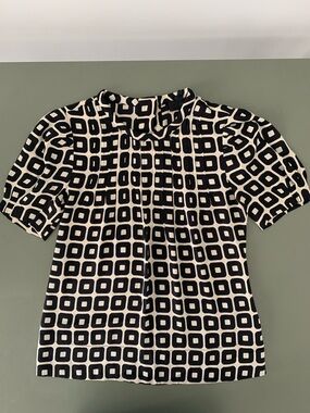 Vintage BANANA REPUBLIC Black and Cream Geometric Blouse
